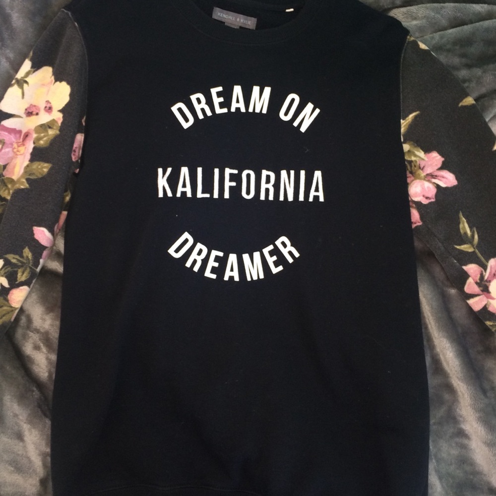 Kendall & Kylie sweatshirt